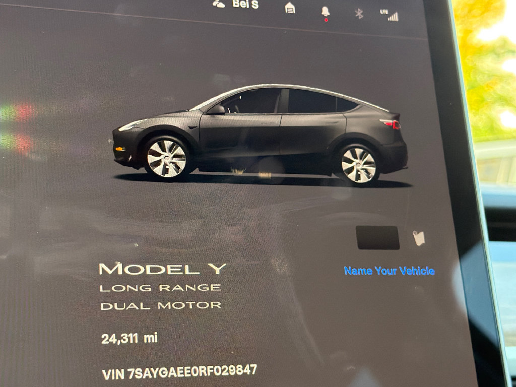 Used 2024 Tesla Model Y Long Range AWD/4WD image 24