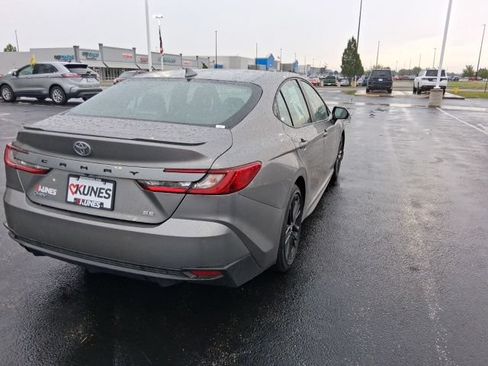 Used 2025 Toyota Camry SE FWD image 10
