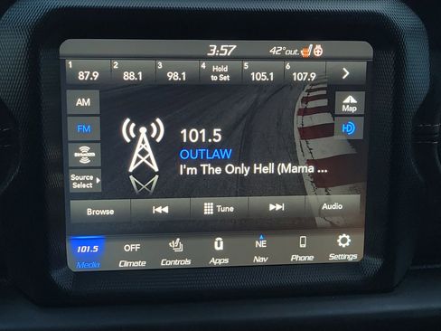 Used 2023 Jeep Gladiator Overland image 25