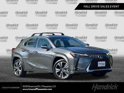 Certified 2025 Lexus UX 300h FWD w/ Accessory Package (Z2)
