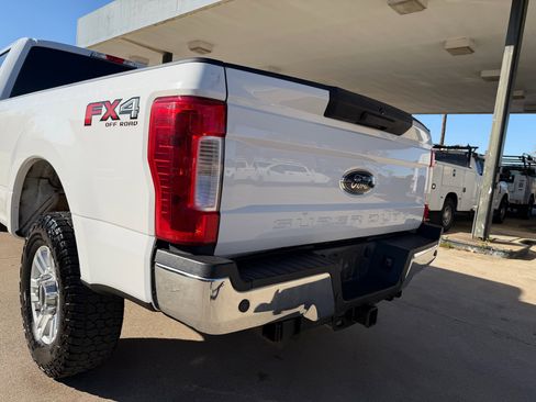 Used 2019 Ford F250 XLT w/ XLT Value Package image 12