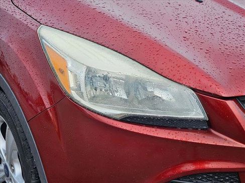 Used 2015 Ford Escape SE w/ Equipment Group 201A FWD image 10