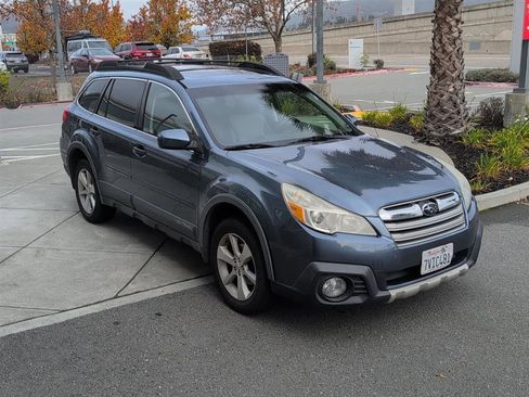 Used 2014 Subaru Outback 2.5i Limited w/ Moonroof Package image 4
