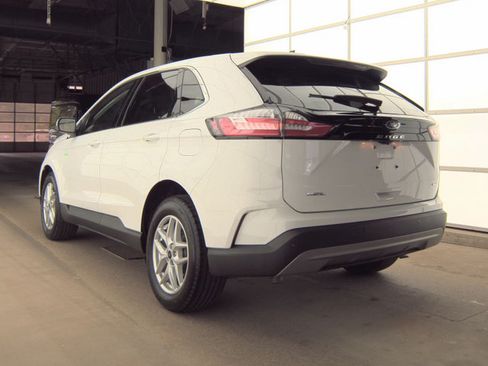 Used 2024 Ford Edge SEL w/ Convenience Package AWD/4WD image 7