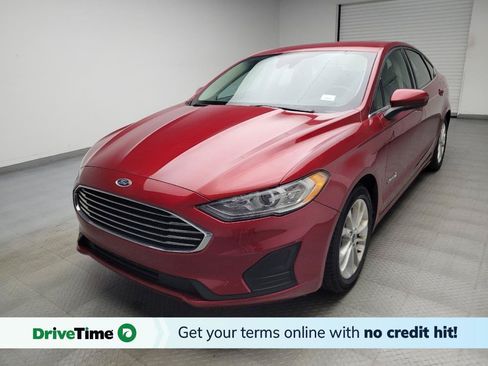 Used 2019 Ford Fusion SE FWD image 1