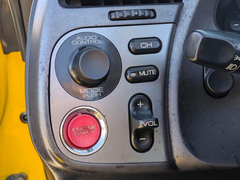 Used 2002 Honda S2000 Convertible 2D image 14