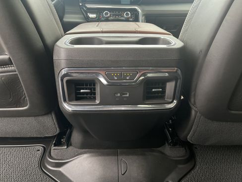 Used 2024 GMC Sierra 1500 Denali Ultimate image 15