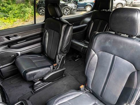 Used 2022 Jeep Wagoneer Series III w/ Flexible Seating Group image 21