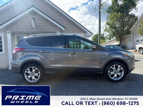 Used 2014 Ford Escape Titanium w/ Equipment Group 401A AWD/4WD image 8