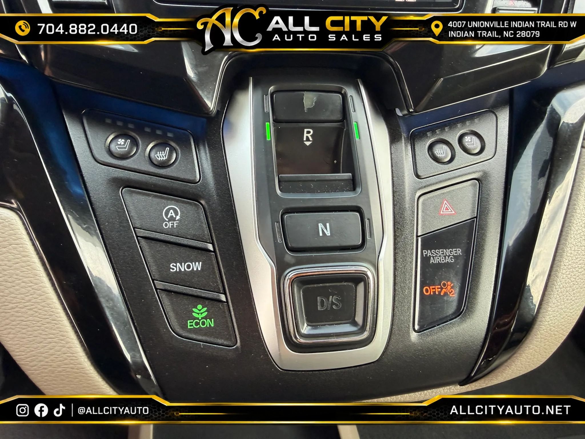 Used 2018 Honda Odyssey Elite image 34