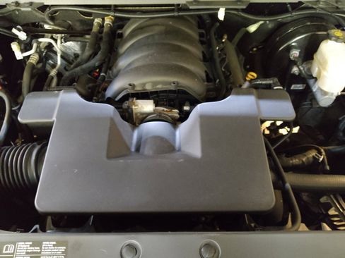 Used 2018 Chevrolet Silverado 1500 LT image 30