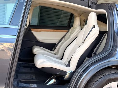 Used 2019 Tesla Model X Long Range AWD/4WD image 20