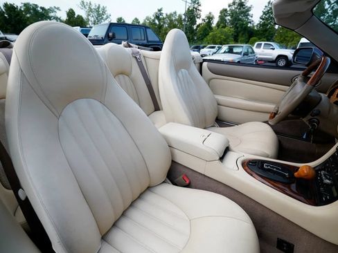 Used 1997 Jaguar XK8 Convertible RWD image 40