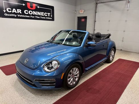 Used 2019 Volkswagen Beetle 2.0T S FWD image 3