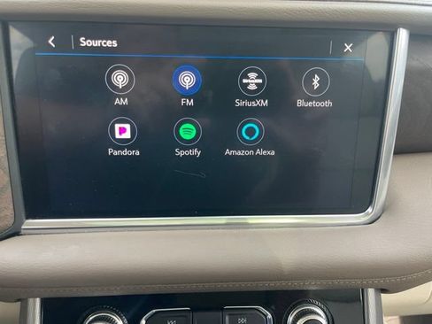 Used 2021 GMC Yukon XL Denali w/ Denali Ultimate Package AWD/4WD image 32