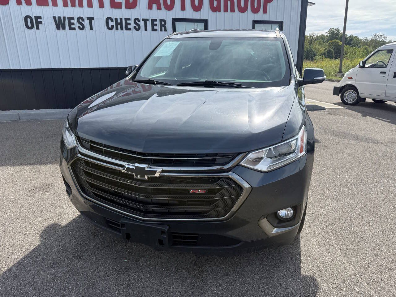 Used 2019 Chevrolet Traverse RS FWD image 3