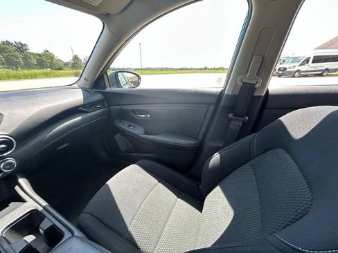 Used 2023 Nissan Sentra S FWD image 41