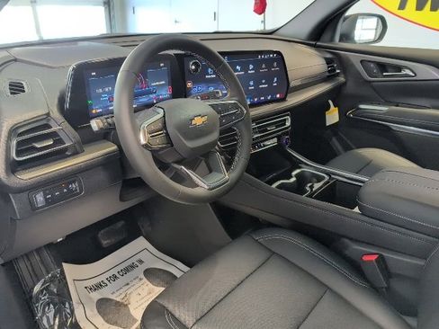 New 2026 Chevrolet Traverse LT image 11