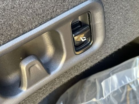 New 2026 Mercedes-Benz E 350 Sedan image 10