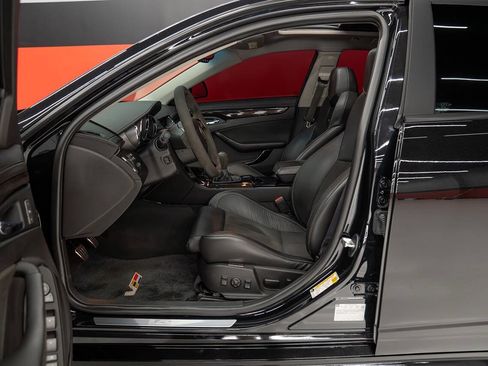Used 2013 Cadillac CTS V w/ Wood Trim Package RWD image 40