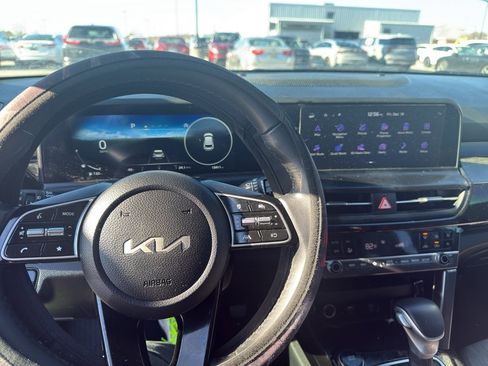 Used 2024 Kia Seltos S image 14