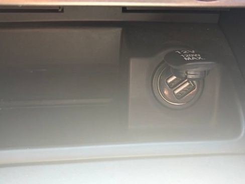Used 2009 Pontiac G8 GXP RWD image 22