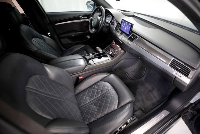 Used 2015 Audi S8 w/ S8 Driver Assistance Package AWD/4WD image 5