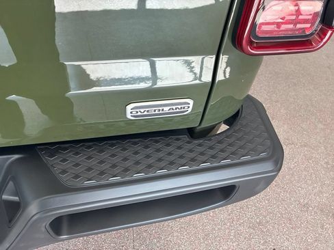 Used 2021 Jeep Gladiator Overland w/ Popular Equipment Package AWD/4WD image 19