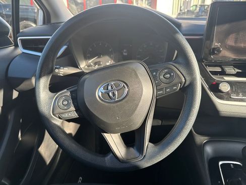 Certified 2024 Toyota Corolla LE image 27