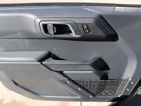 New 2025 Ford Bronco 4-Door image 15