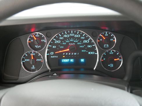 Used 2025 Chevrolet Express 3500 LT w/ LT Preferred Equipment Group RWD image 21