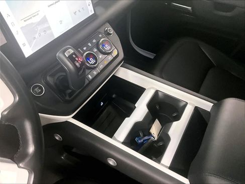 Used 2025 Land Rover Defender 110 S image 20