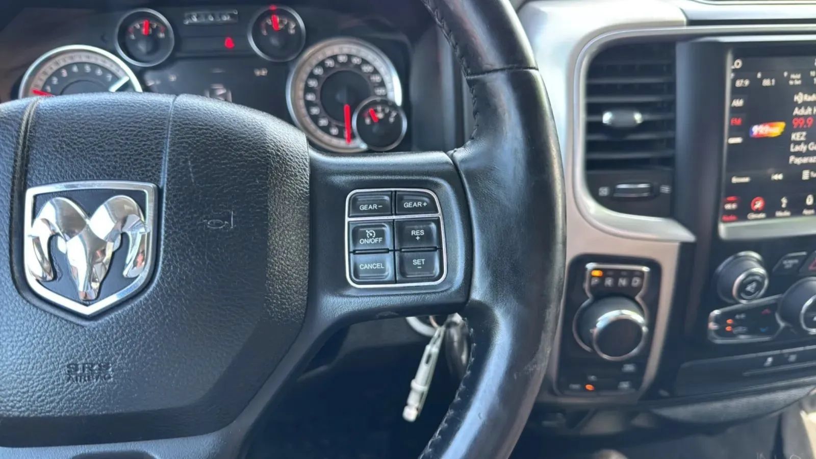 Used 2019 RAM 1500 Classic SLT w/ Luxury Group AWD/4WD image 24