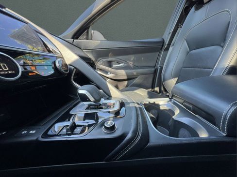 Used 2024 Jaguar E-PACE R-Dynamic SE image 26