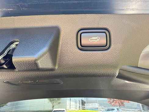 Certified 2025 Kia Seltos EX w/ EX Sunroof Package AWD/4WD image 17