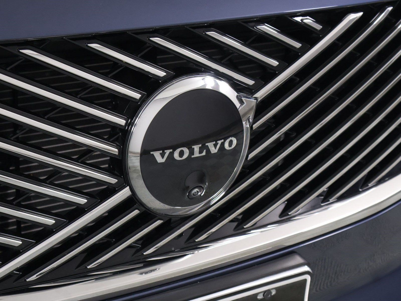 Certified 2026 Volvo XC90 B6 Plus w/ Protection Package AWD/4WD image 27