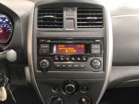 Used 2018 Nissan Versa SV image 25