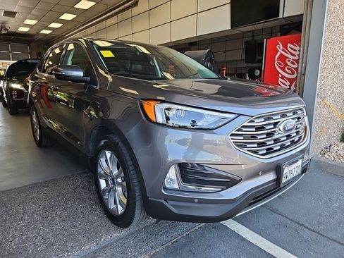 Used 2022 Ford Edge Titanium AWD/4WD image 7