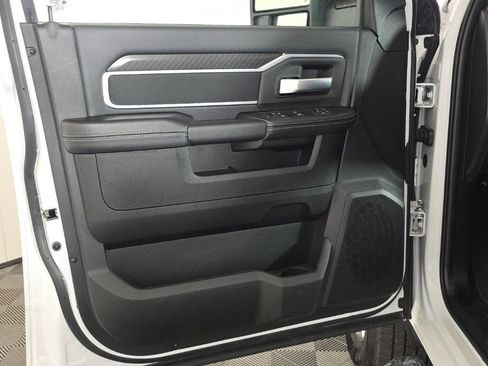 Certified 2026 RAM 2500 Big Horn AWD/4WD image 31