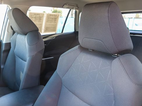 Used 2025 Toyota RAV4 XLE image 22