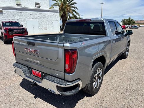 Used 2023 GMC Sierra 1500 SLT w/ X31 Off-Road Package AWD/4WD image 5