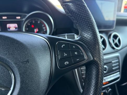 Used 2019 Mercedes-Benz GLA 250 4MATIC image 16