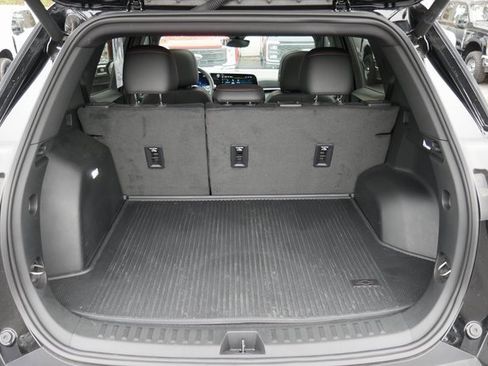 Used 2025 Chevrolet Equinox RS w/ Safety and Technology Package image 11