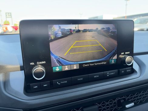 Used 2025 Honda Accord SE image 28