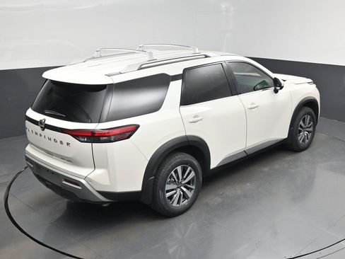 Used 2024 Nissan Pathfinder SL image 48