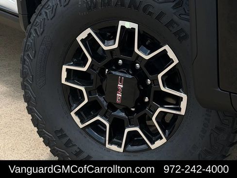 New 2026 GMC Sierra 2500 AT4X AWD/4WD image 9
