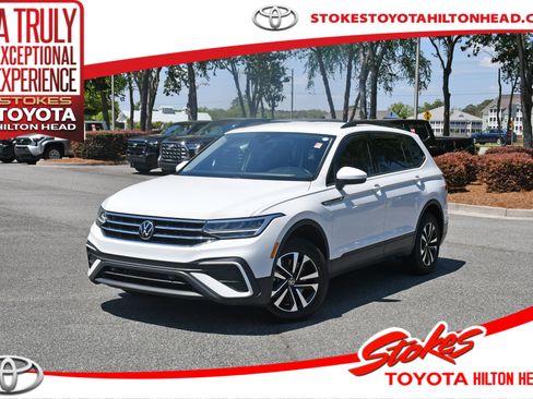 Used 2023 Volkswagen Tiguan S image 1