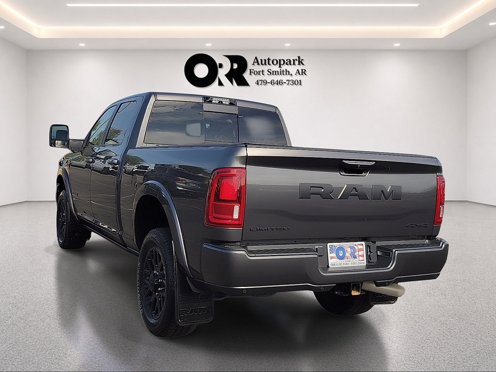 Used 2025 RAM 2500 Limited AWD/4WD image 4