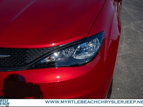 New 2026 Chrysler Voyager LX image 10