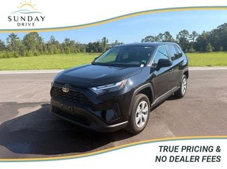 Used 2025 Toyota RAV4 LE AWD/4WD video 1